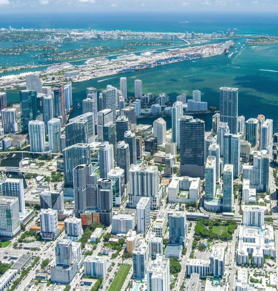 Vista del skyline de Brickell y Downtown Miami